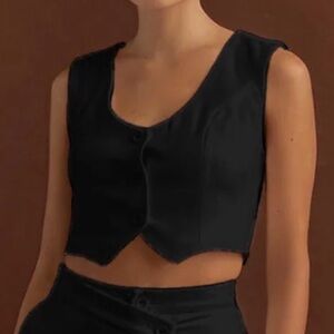 NWT Commense Black Sleeveless Crop Top/Vest Small